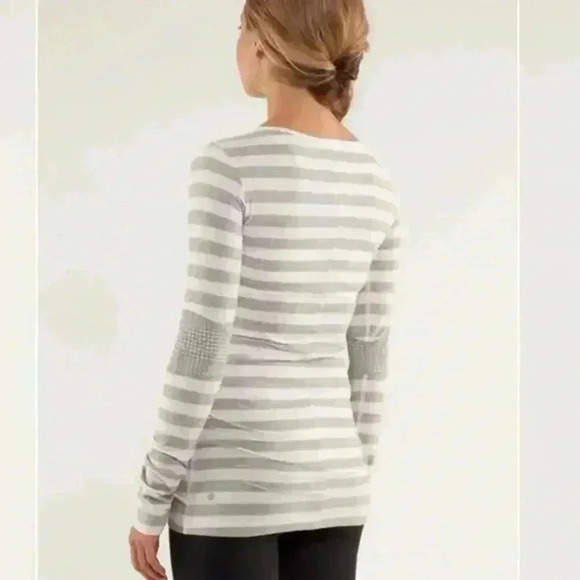 Lululemon Devotion Long Sleeve Tee Micro Macro Polar Cream Silver Slate Size 12 - Picture 11 of 15